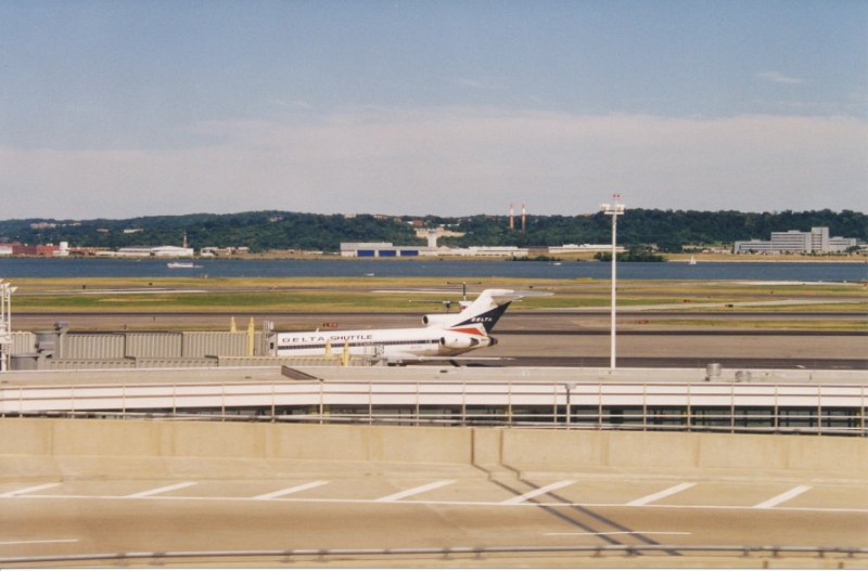 012-More flights at the airport.jpg